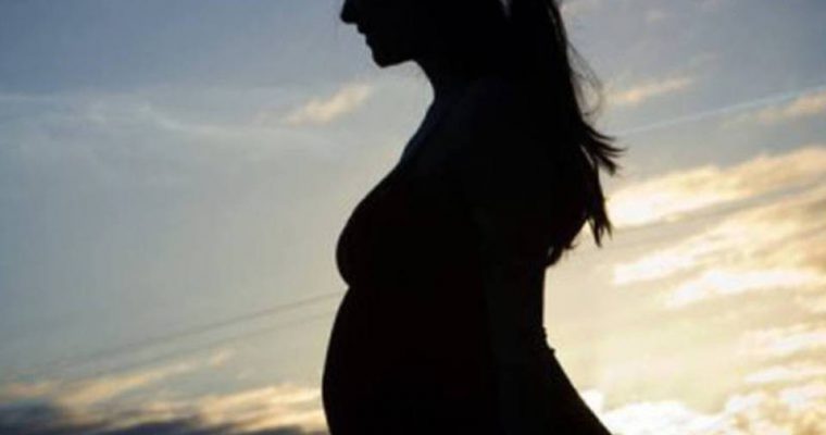 8 formas de evitar  náuseas, vómitos, azia e obstipação durante a gravidez 🤰💙
